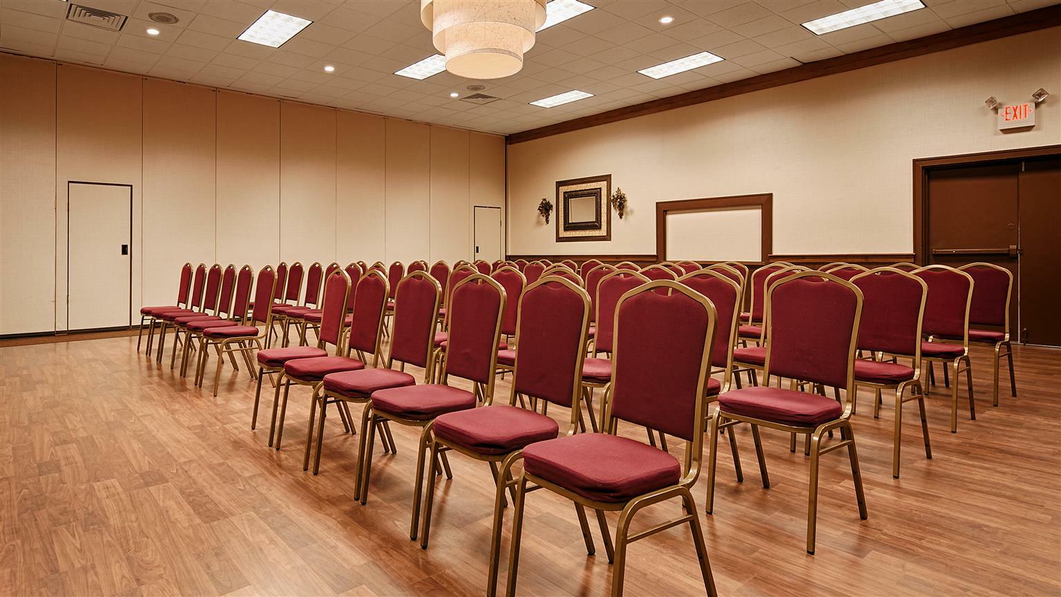 Red Pine Inn & Conference Centre Alliston Zewnętrze zdjęcie